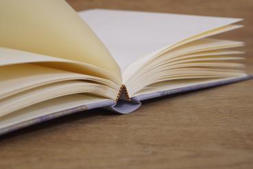 Album mit hellen Seiten zum Einkleben Ihrer Urlaubsfotos